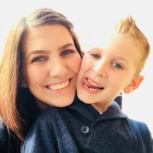 Meet your Posher, Cara